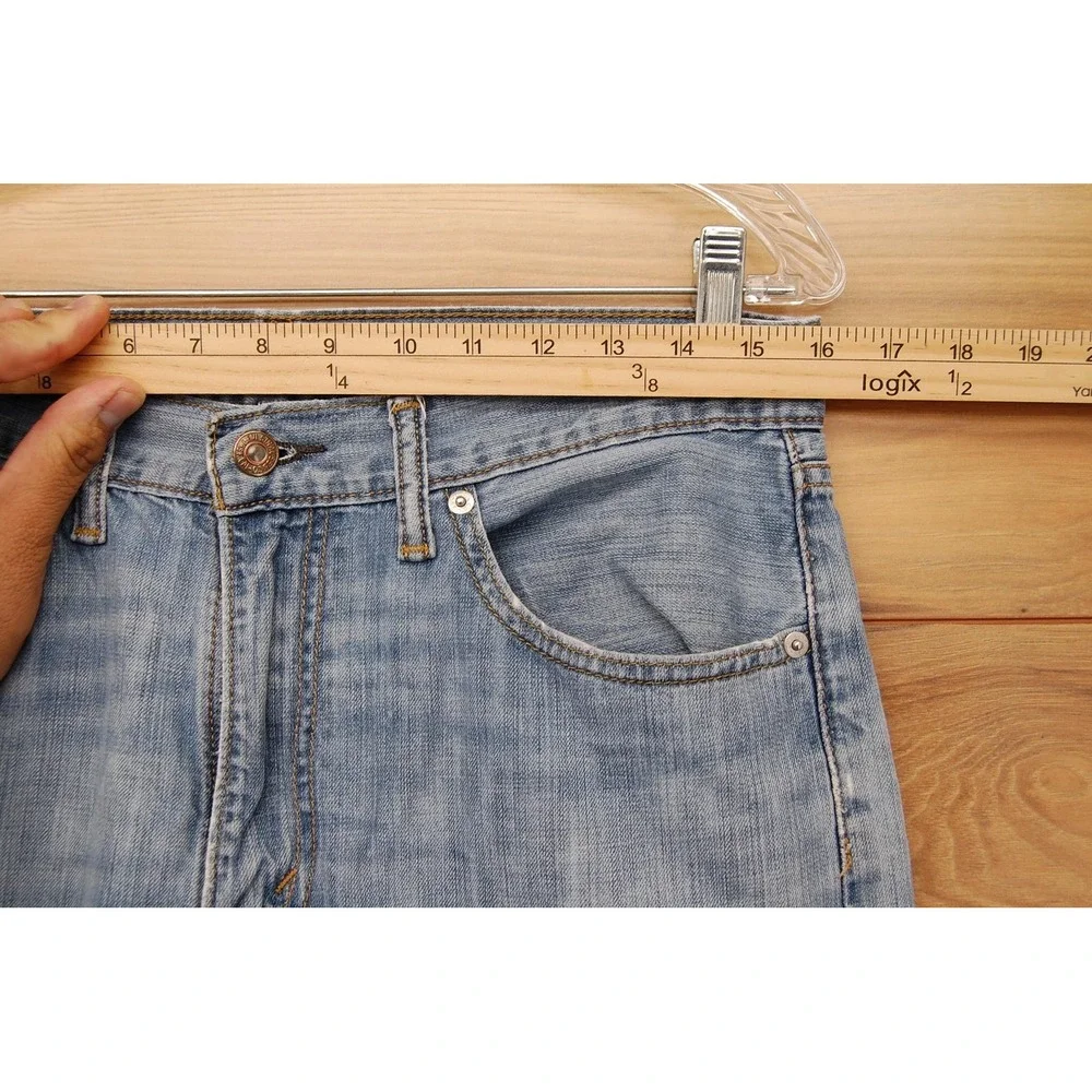Levis 505 Jeans Mens 33x32 Light Blue Straight Leg Distressed Zip Fly 00505-0235